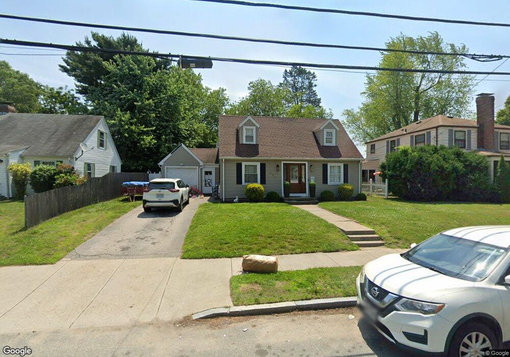 654 Pontiac Ave, Cranston, RI 02910 - photo 1