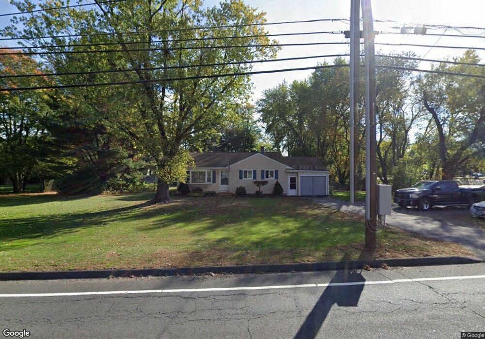 7 Pinney St, Ellington, CT 06029 - photo 1