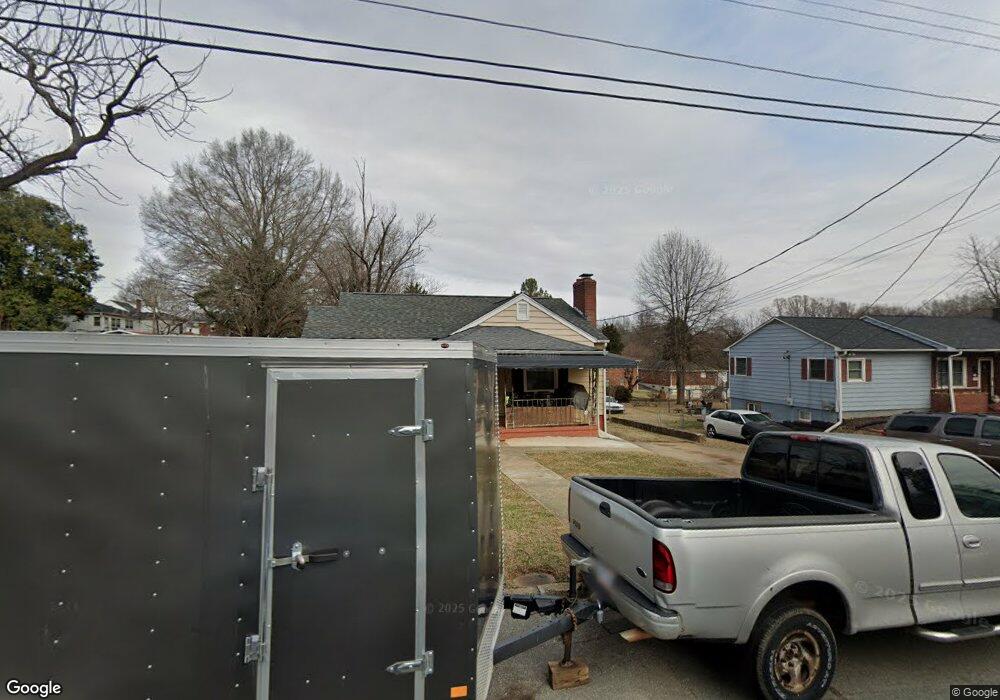 2013 E 17th St, Winston Salem, NC 27105 - photo 1