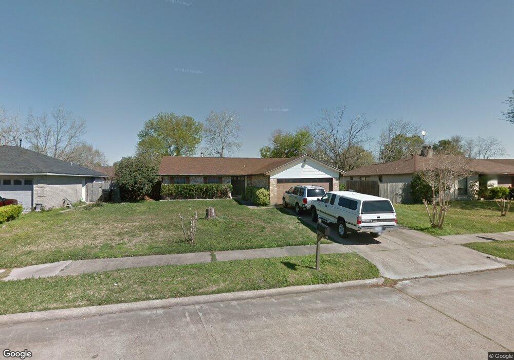 8443 Lettie St, Houston, TX 77075 - photo 1