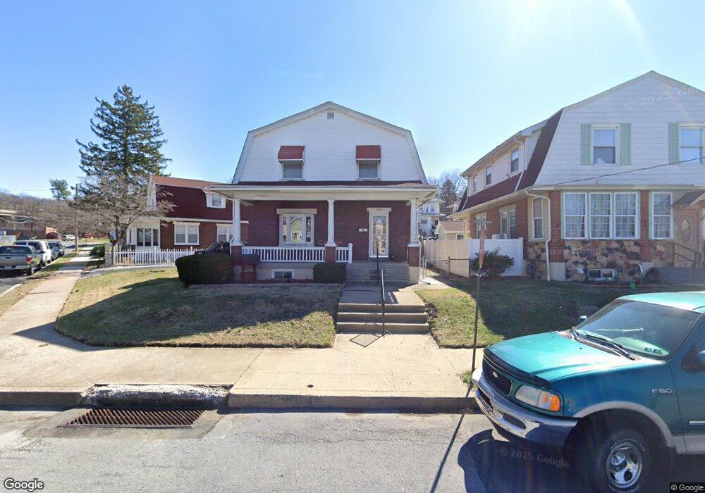 2261 Raymond Ave, Reading, PA 19605 - photo 1