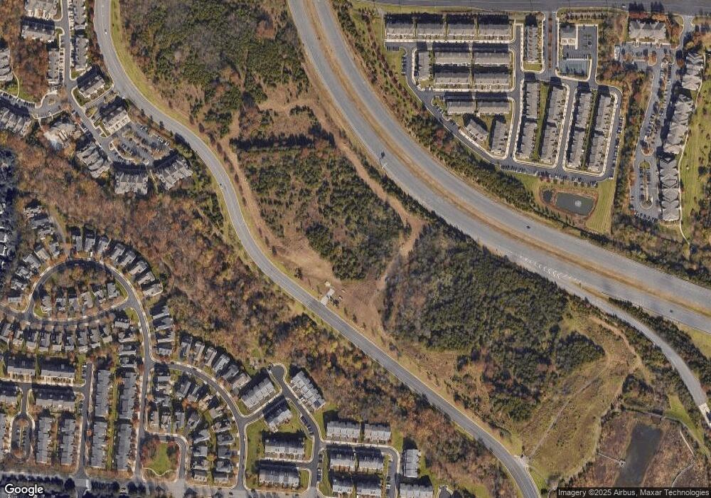 43599 Farringdon Square, Broadlands, VA 20148 - photo 1