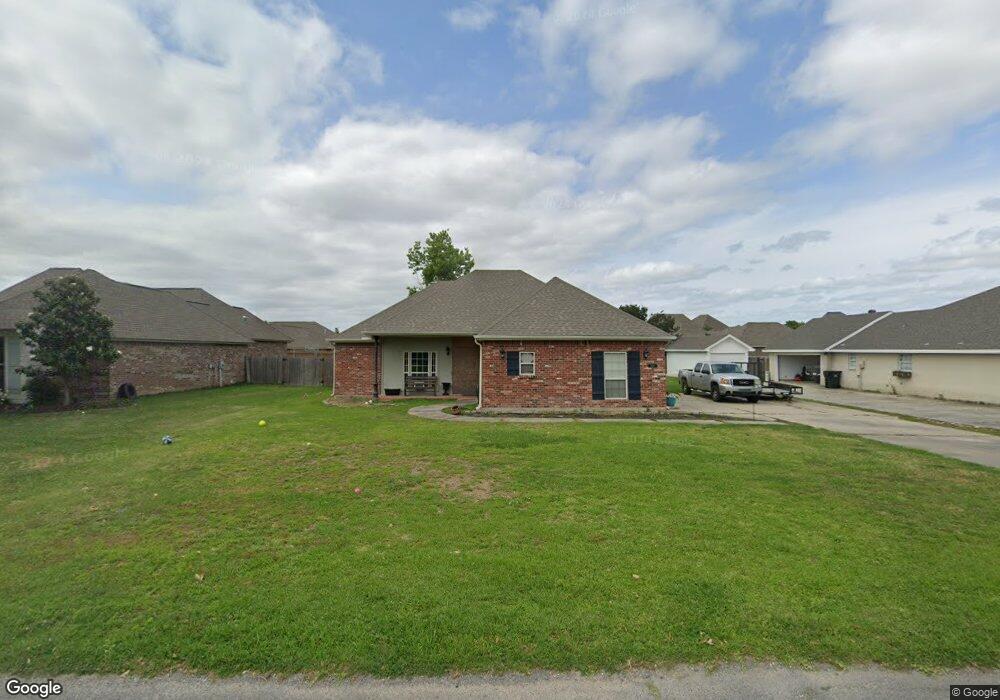 2608 Lorraine Ln, Lake Charles, LA 70605 - photo 1