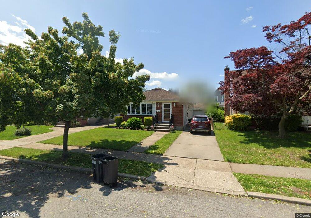 209 White Rd, Mineola, NY 11501 - photo 1