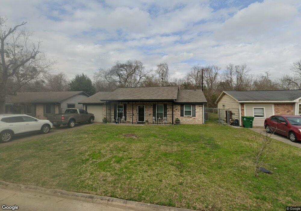 1514 W Donovan St, Houston, TX 77091 - photo 1