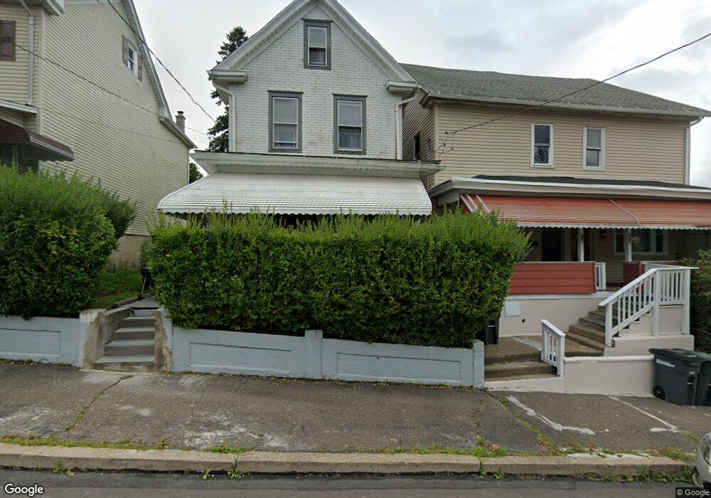 714 Seybert St, Hazleton, PA 18201 - photo 1