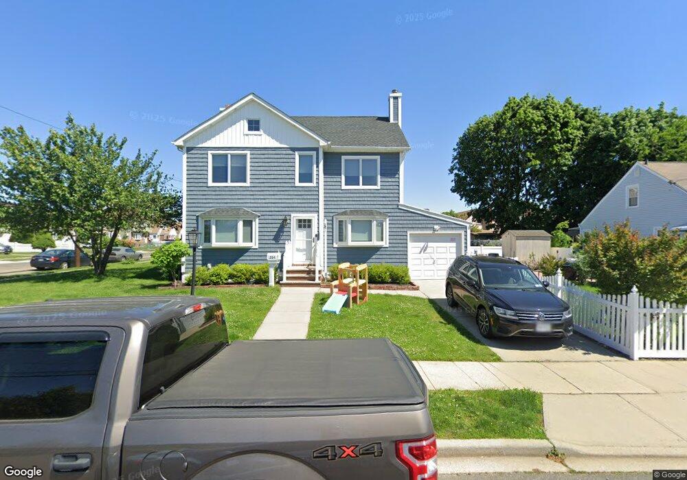 264 Lexington Ave, West Hempstead, NY 11552 - photo 1