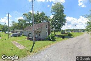 203 E Lamard St, Geff, IL 62842