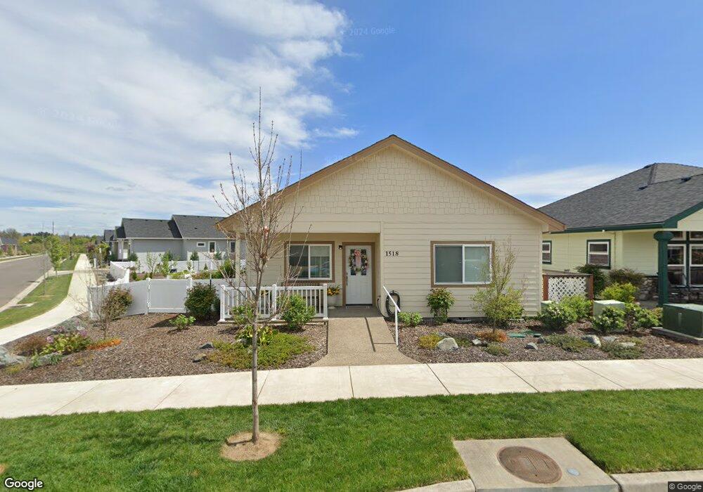 1518 River Run St, Central Point, OR 97502 - photo 1