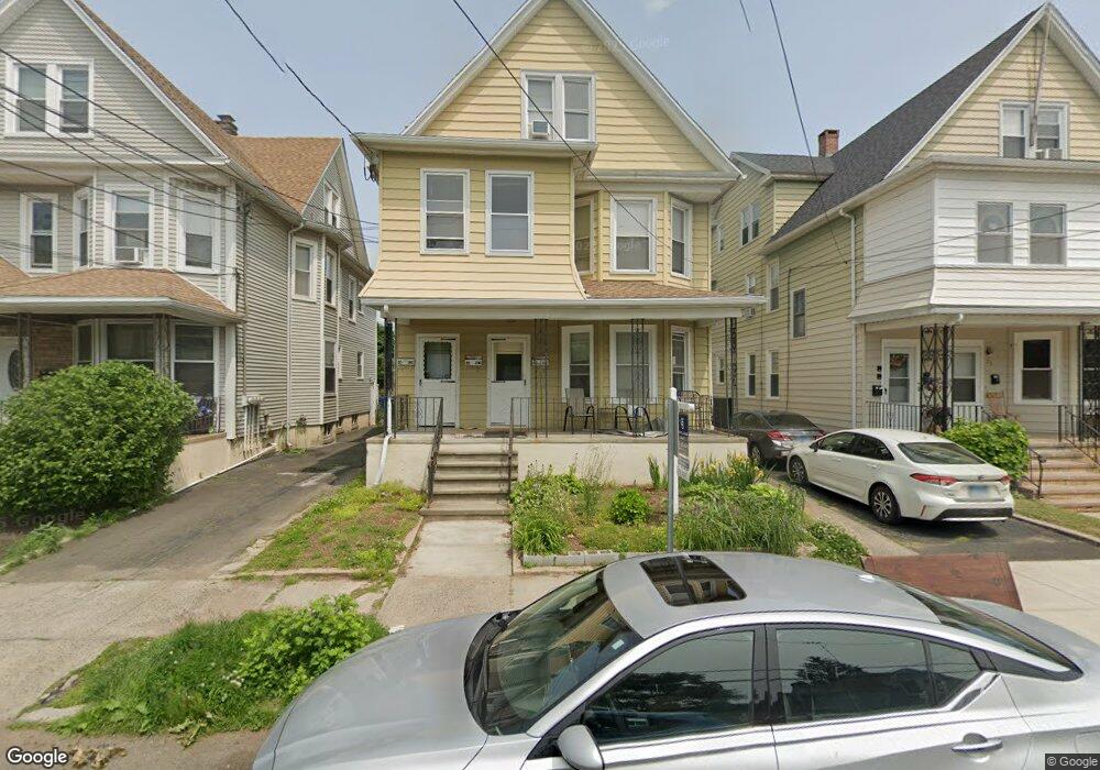 85 Thomas St unit 3, West Haven, CT 06516 - photo 1