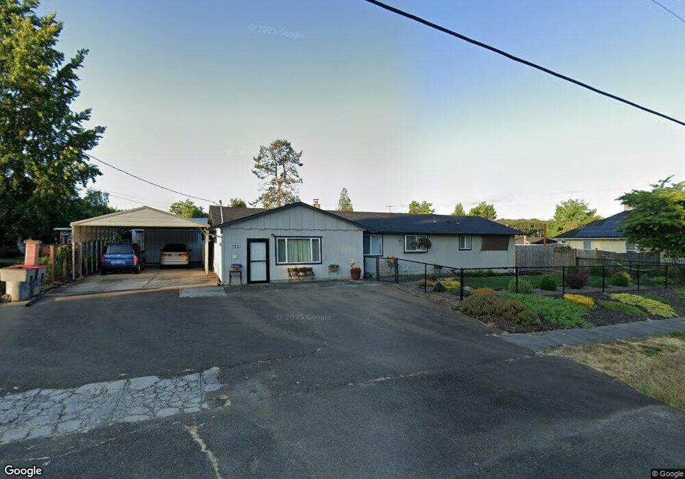 725 E Main St, Yamhill, OR 97148 - photo 1