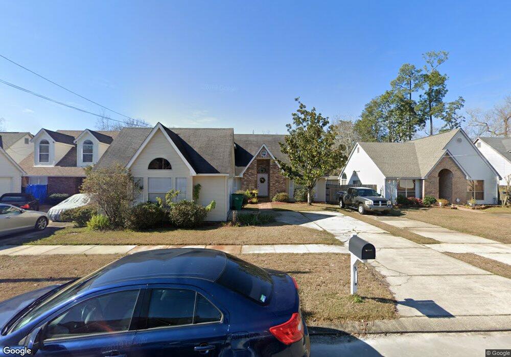 427 W Suncrest Loop, Slidell, LA 70458 - photo 1