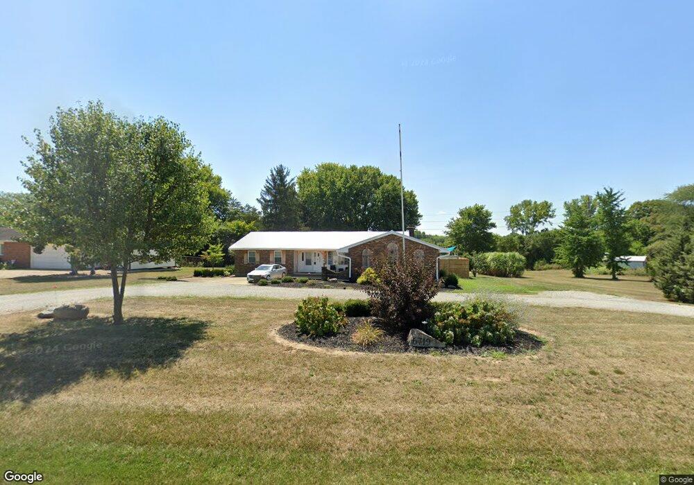 6719 Tarlton Rd, Circleville, OH 43113 - photo 1