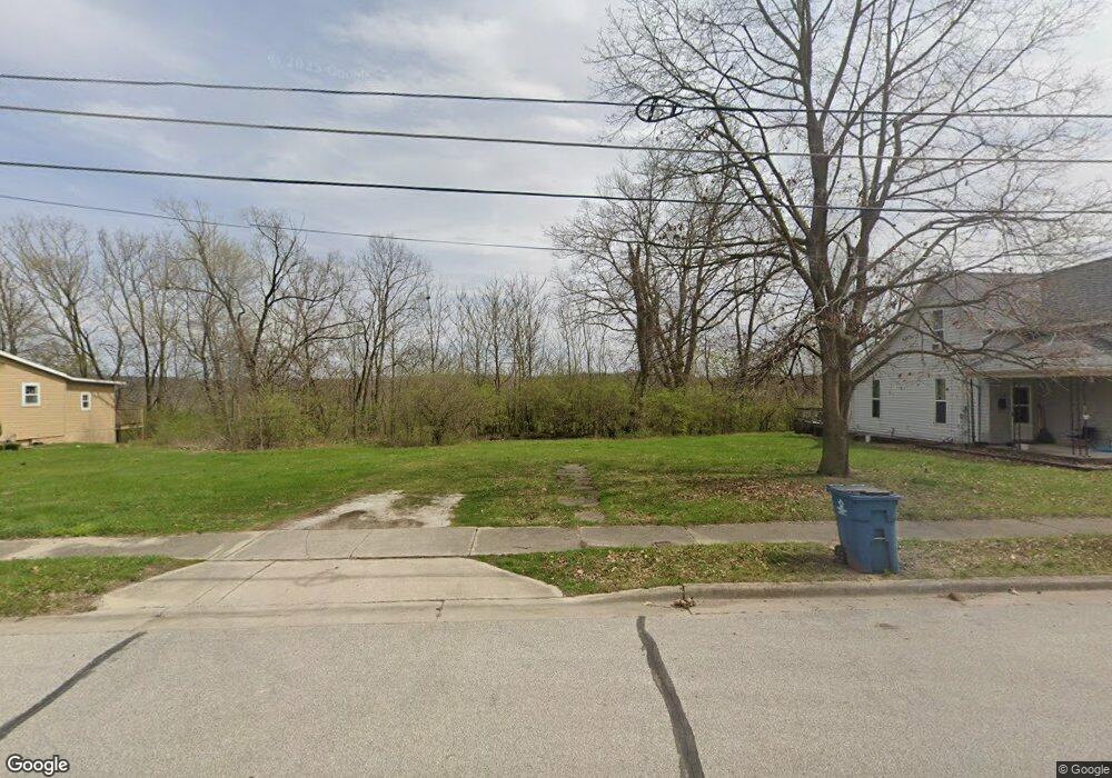 585 E Hill St, Wabash, IN 46992 - photo 1