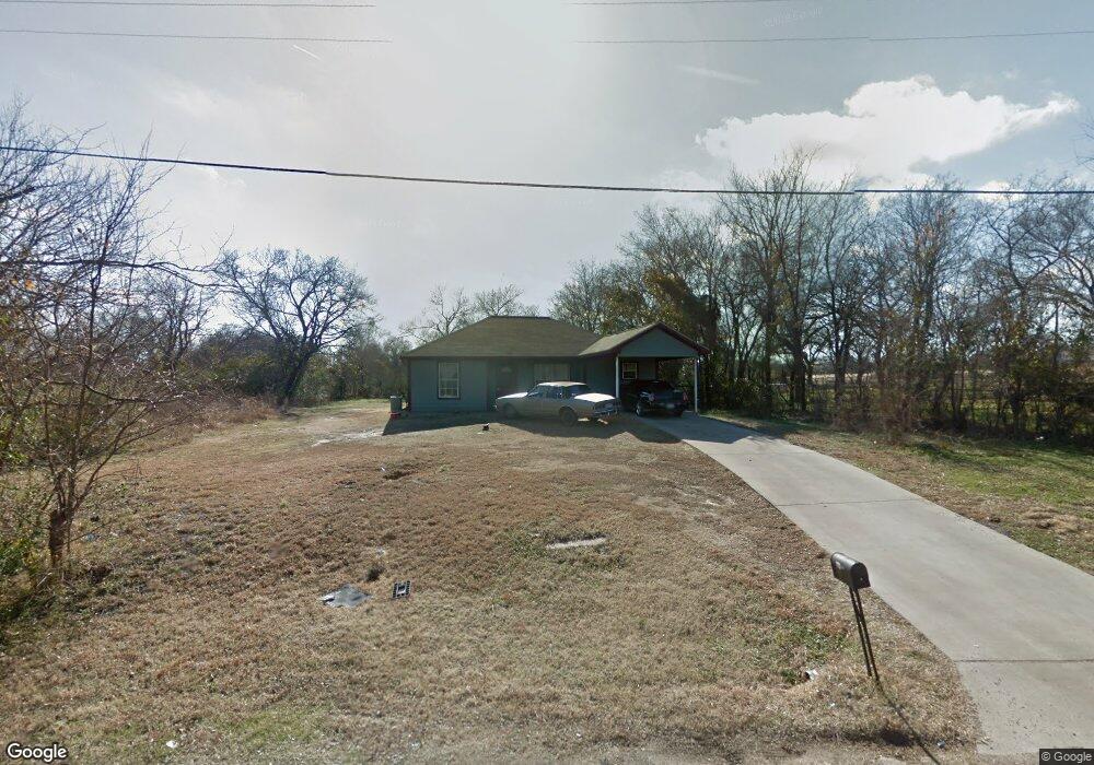 519 Lee St, Bonham, TX 75418 - photo 1