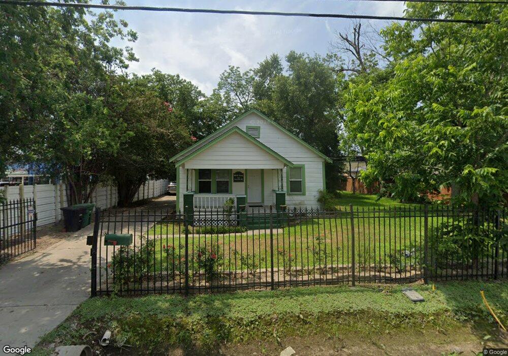 715 Thornton Rd, Houston, TX 77018 - photo 1
