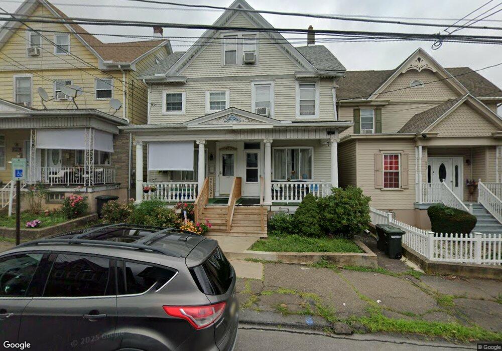 629 N Laurel St, Hazleton, PA 18201 - photo 1