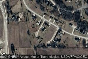 110 Pleasant Dr, Clermont, IA 52135