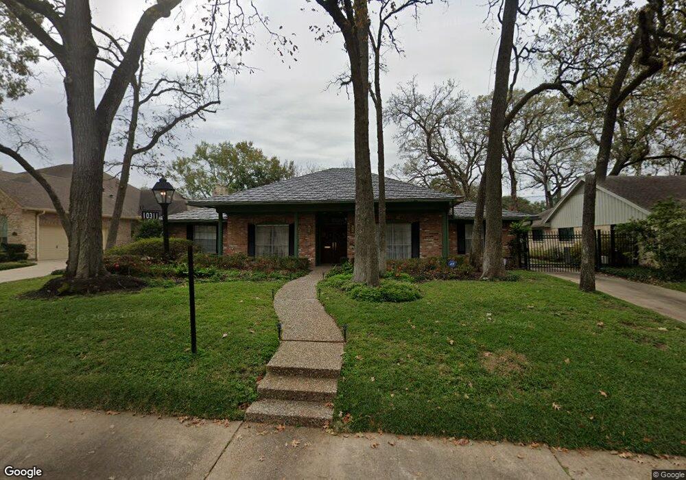 10311 Candlewood Dr, Houston, TX 77042 - photo 1