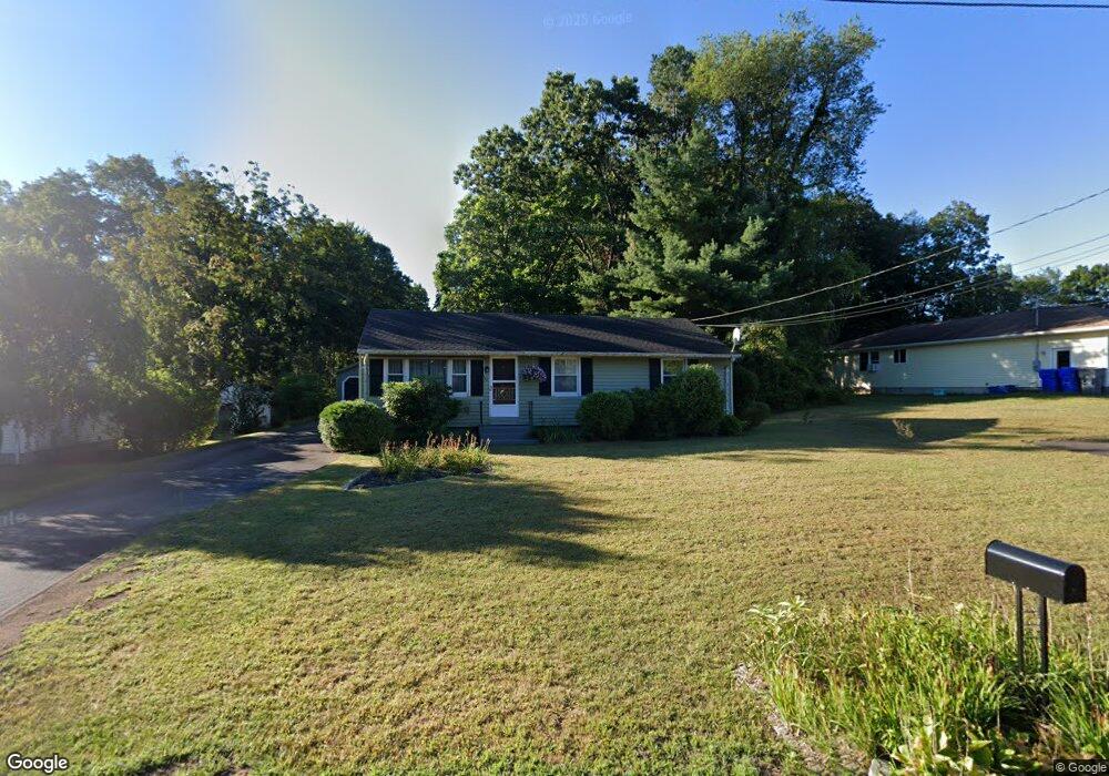 82 Weymouth School Rd, Enfield, CT 06082 - photo 1