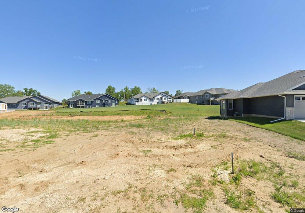 3806 Bluebird Dr SW, Cedar Rapids, IA 52404 - photo 1