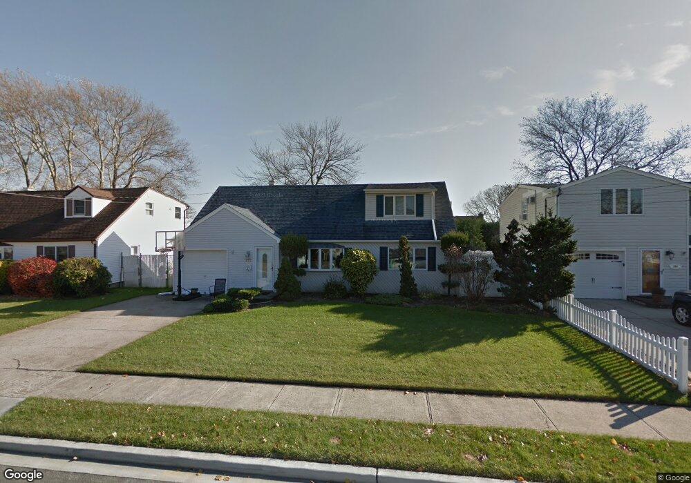 212 Evers Ln, Oceanside, NY 11572 - photo 1