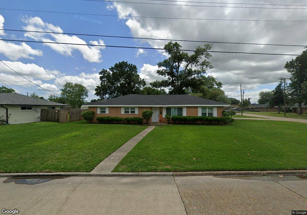 215 Morningside Dr, Lake Charles, LA 70605 - photo 1