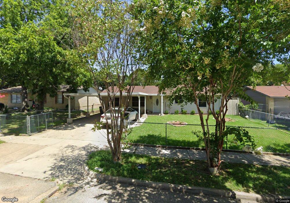 1301 Greenbrier Dr, Mesquite, TX 75149 - photo 1