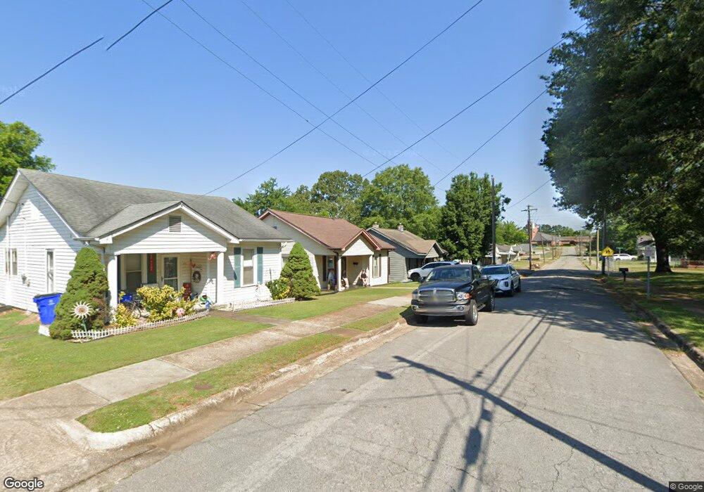 404 Plum St, Florence, AL 35630 - photo 1
