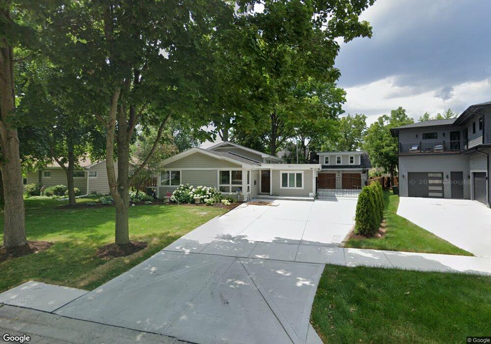 811 S Wright St, Naperville, IL 60540 - photo 1