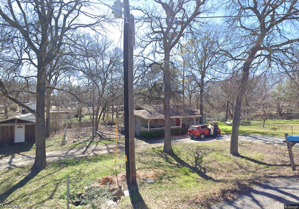 427 Whippoorwill Dr, Granbury, TX 76049 - photo 1