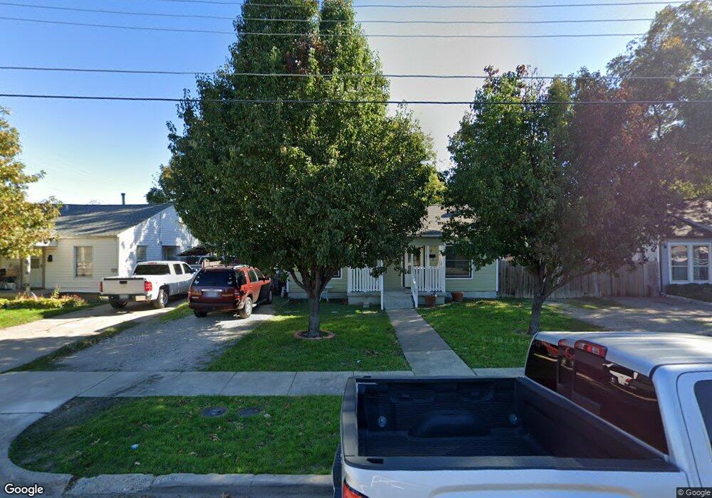 306 SW 4th St, Grand Prairie, TX 75051 - photo 1