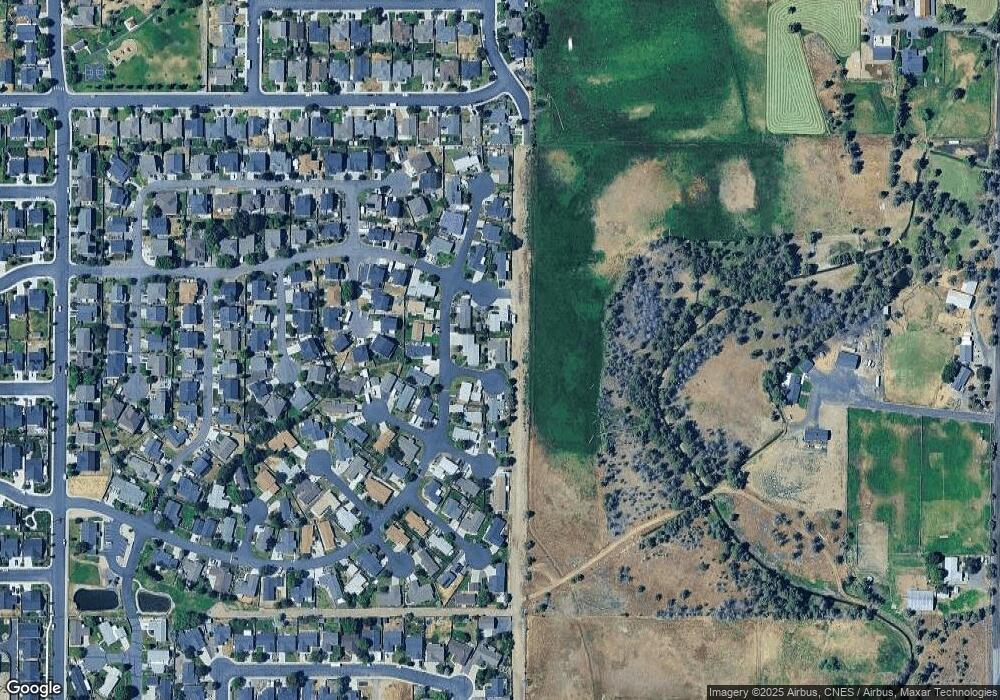 835 NE Modoc Ct, Redmond, OR 97756 - photo 1