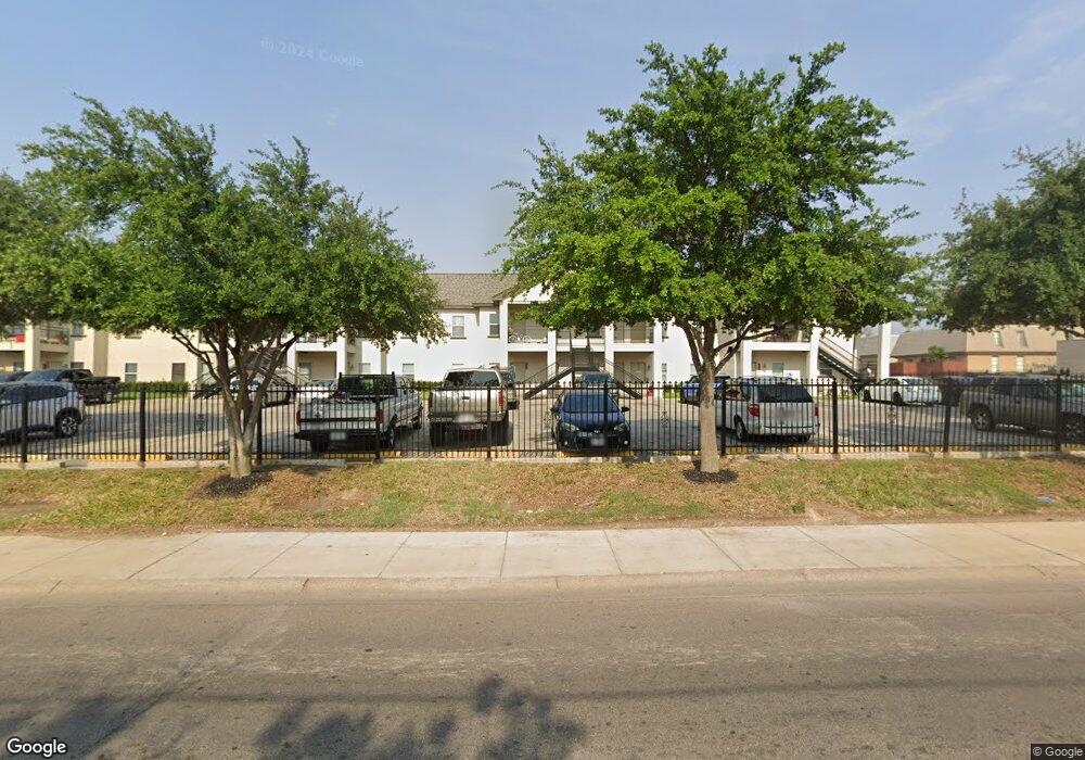 2201 E Travis St, Laredo, TX 78043 - photo 1