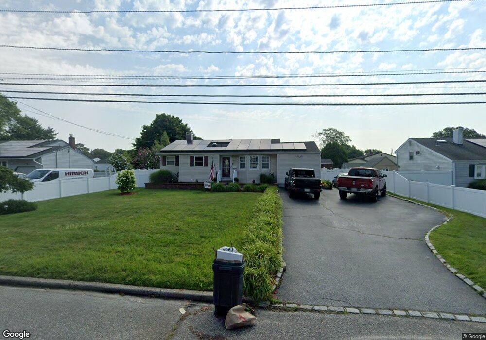3015 Maine Ave, Medford, NY 11763 - photo 1