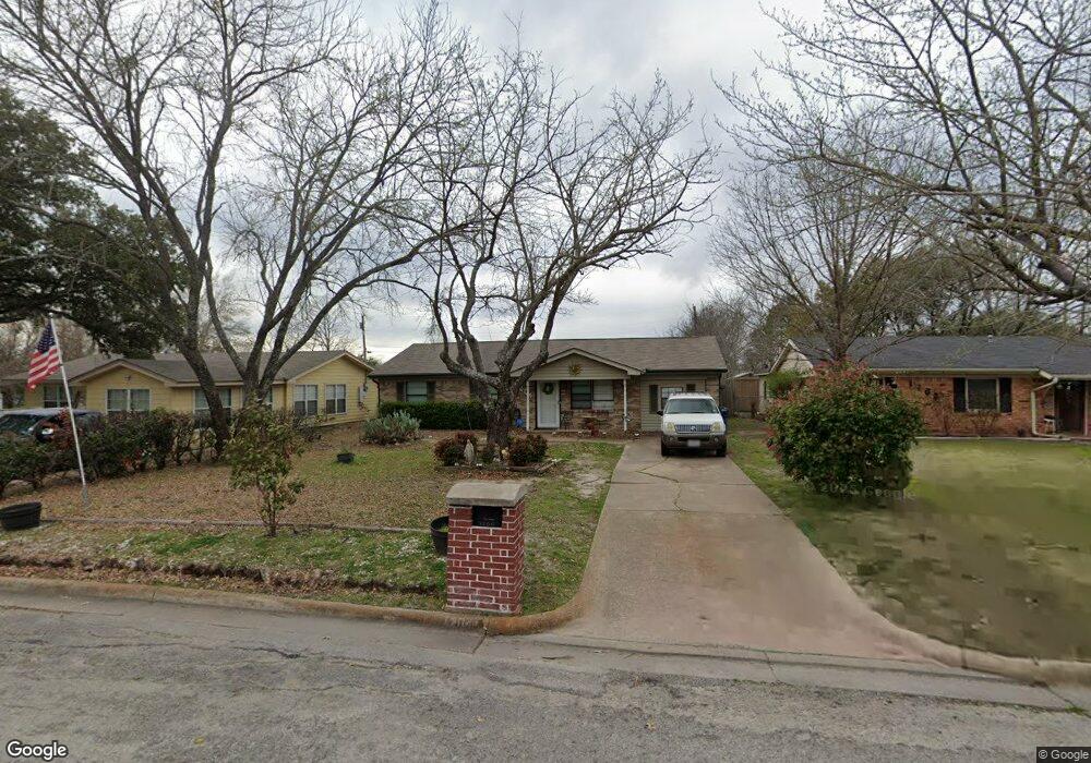 1204 S 1st St, Corsicana, TX 75110 - photo 1