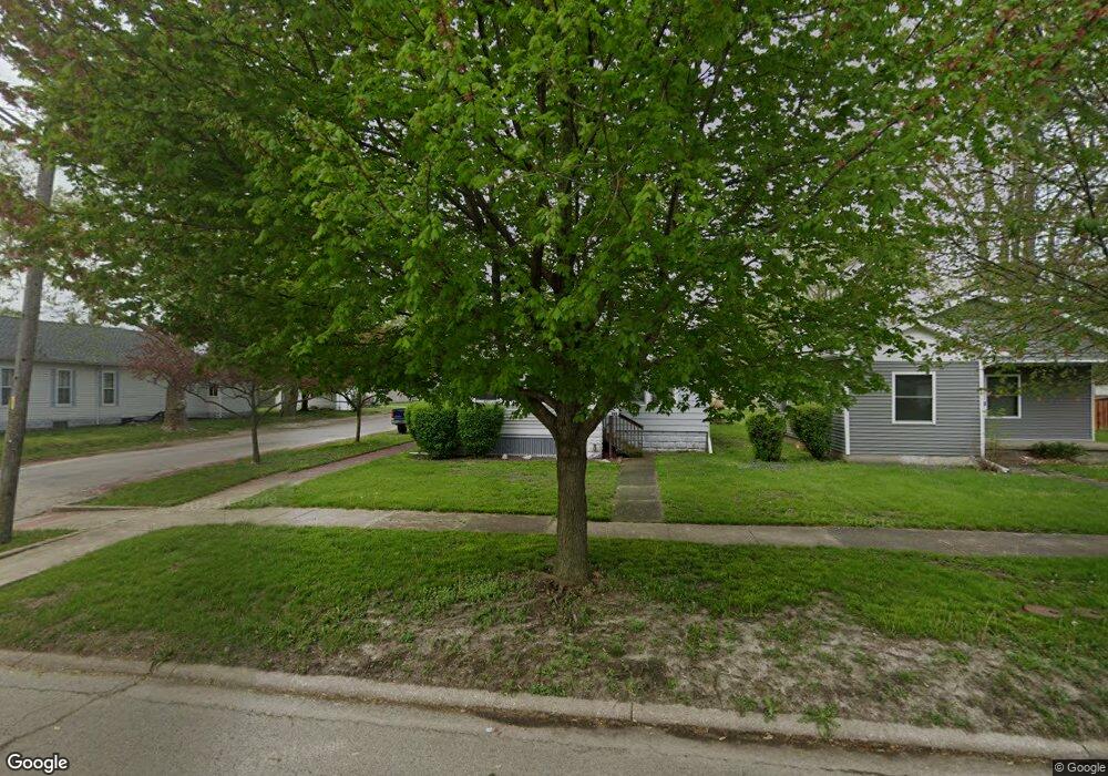 929 Broadway St, Lincoln, IL 62656 - photo 1