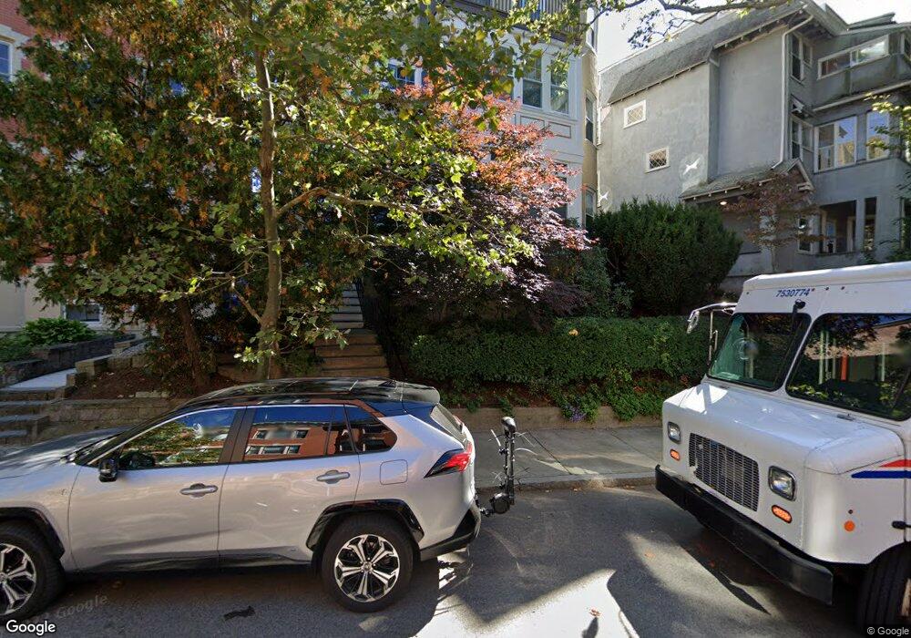 40 Claflin Rd unit 3, Brookline, MA 02445 - photo 1