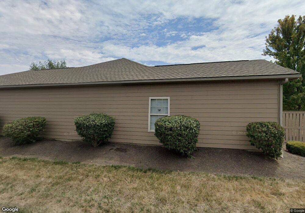 8 Claire Ct unit 8, Circleville, OH 43113 - photo 1