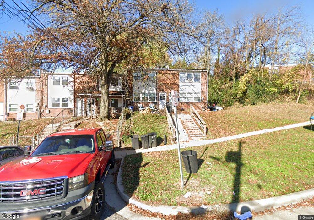 3302 Kessler Ct, Halethorpe, MD 21227 - photo 1