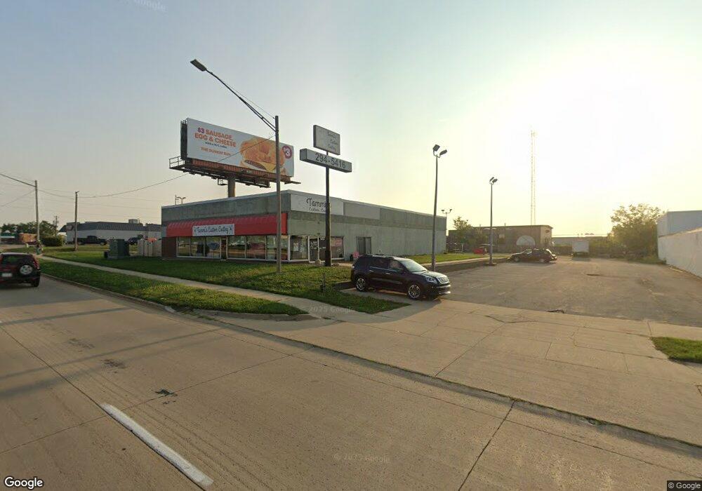 5524 Center Point Rd NE, Cedar Rapids, IA 52402 - photo 1