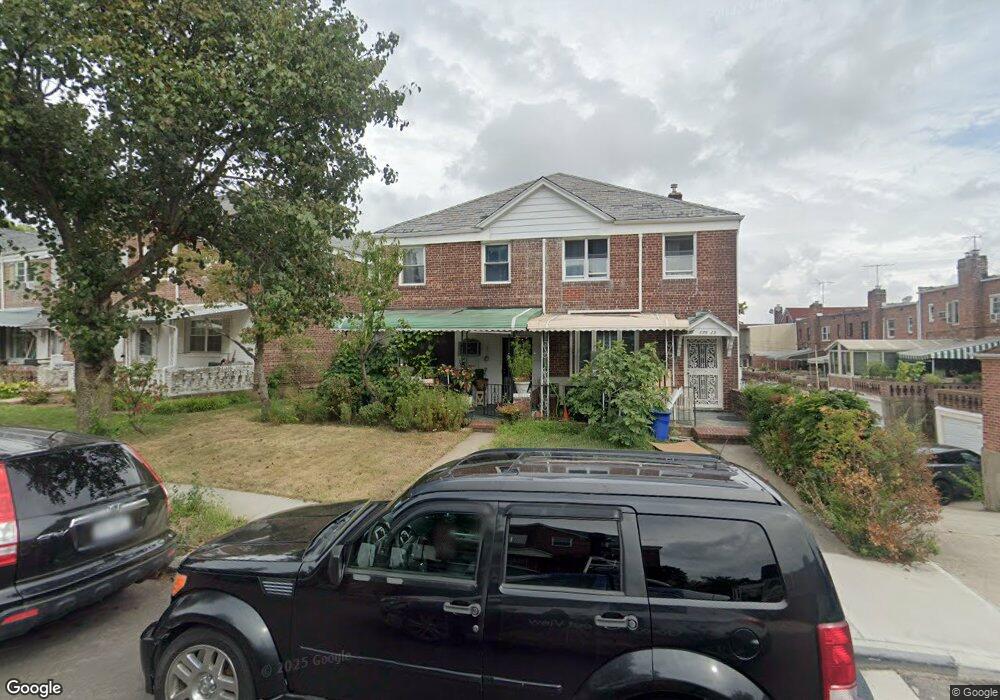 17621 77th Rd, Fresh Meadows, NY 11366 - photo 1