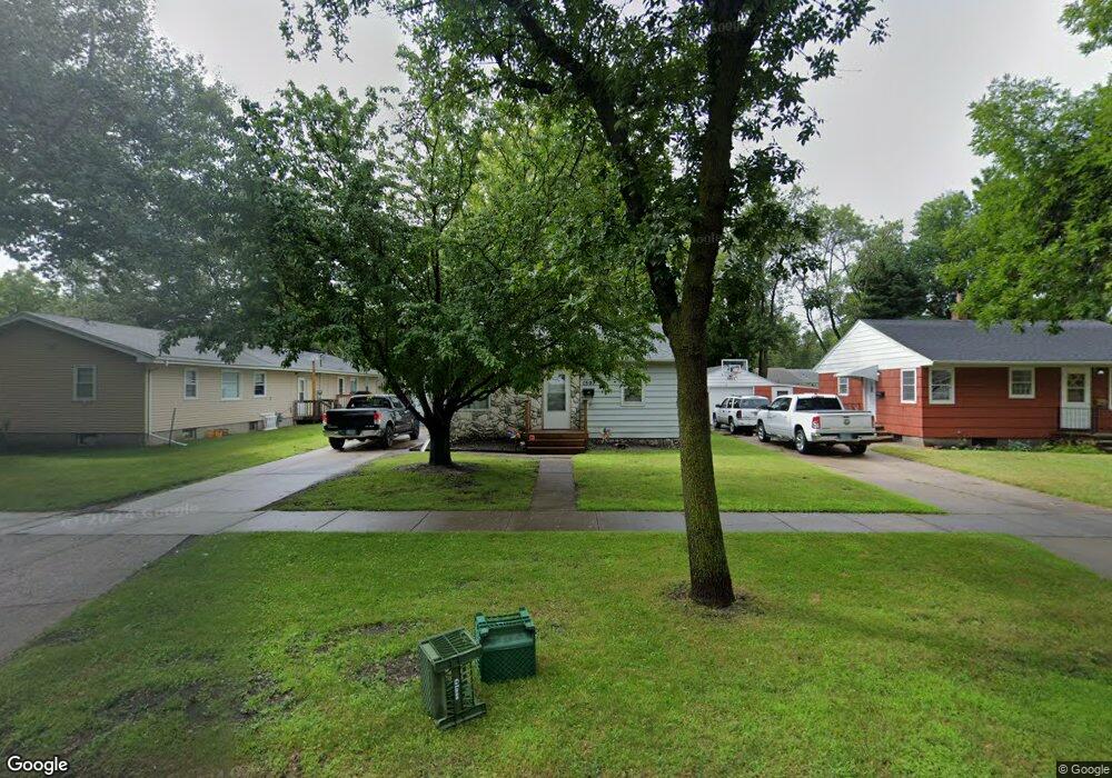 1507 13th Ave S, Grand Forks, ND 58201 - photo 1