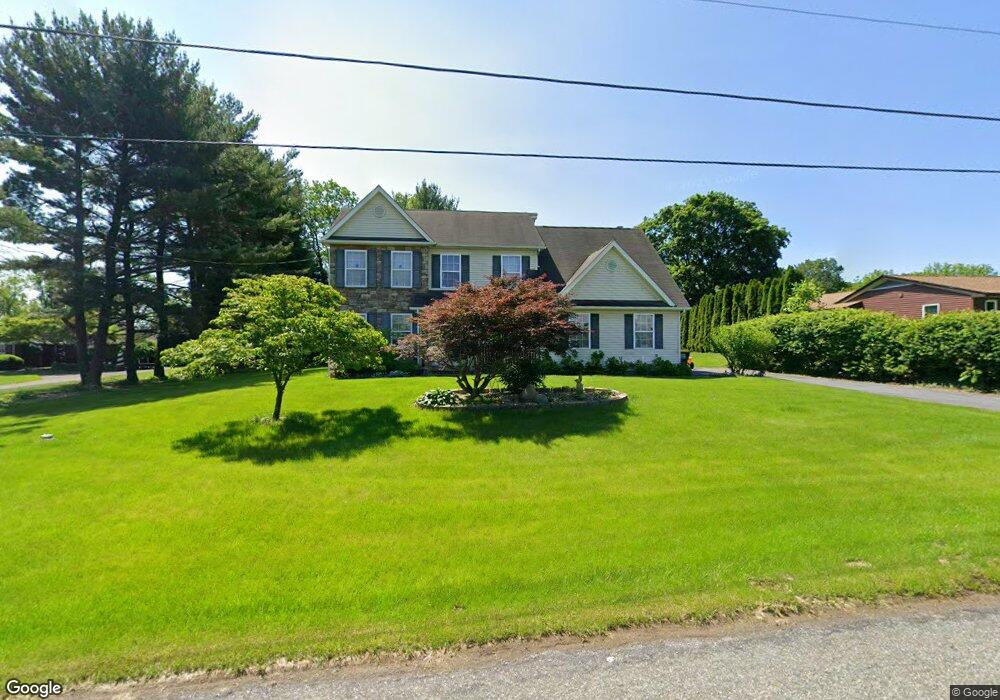 4218 Locust Dr, Schnecksville, PA 18078 - photo 1