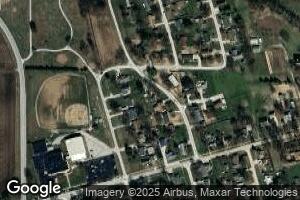 14 N Chestnut St, Windsor, IL 61957