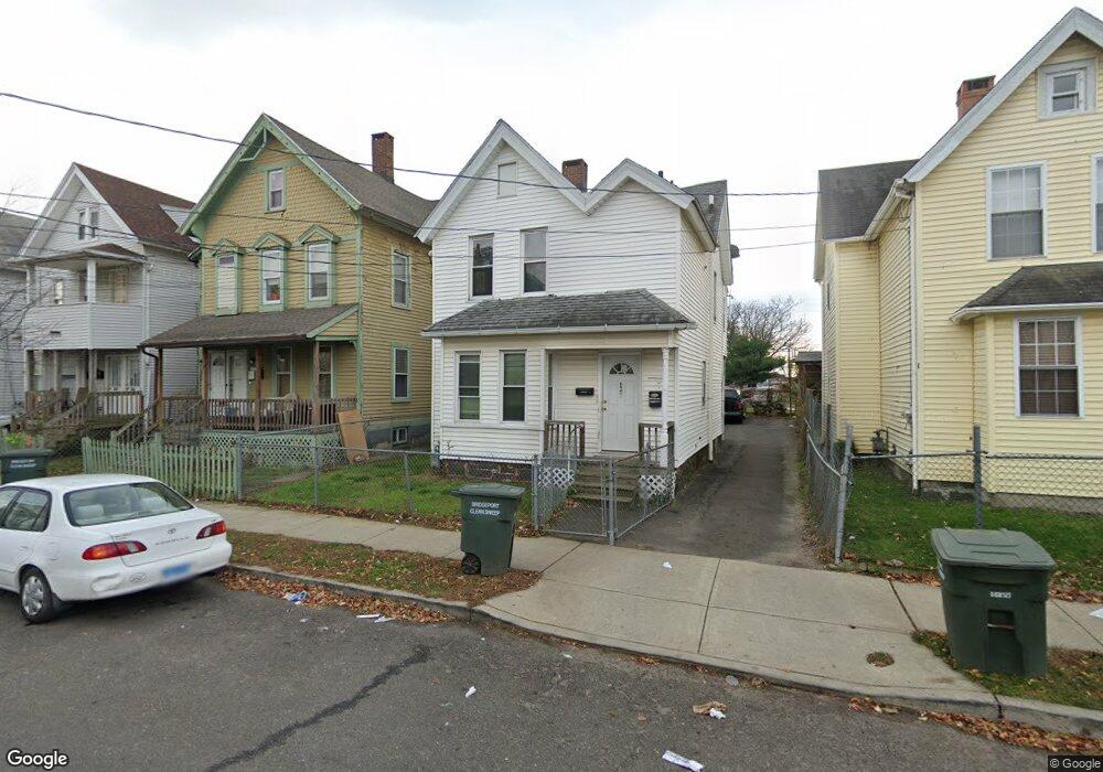 632 Maple St, Bridgeport, CT 06608 - photo 1