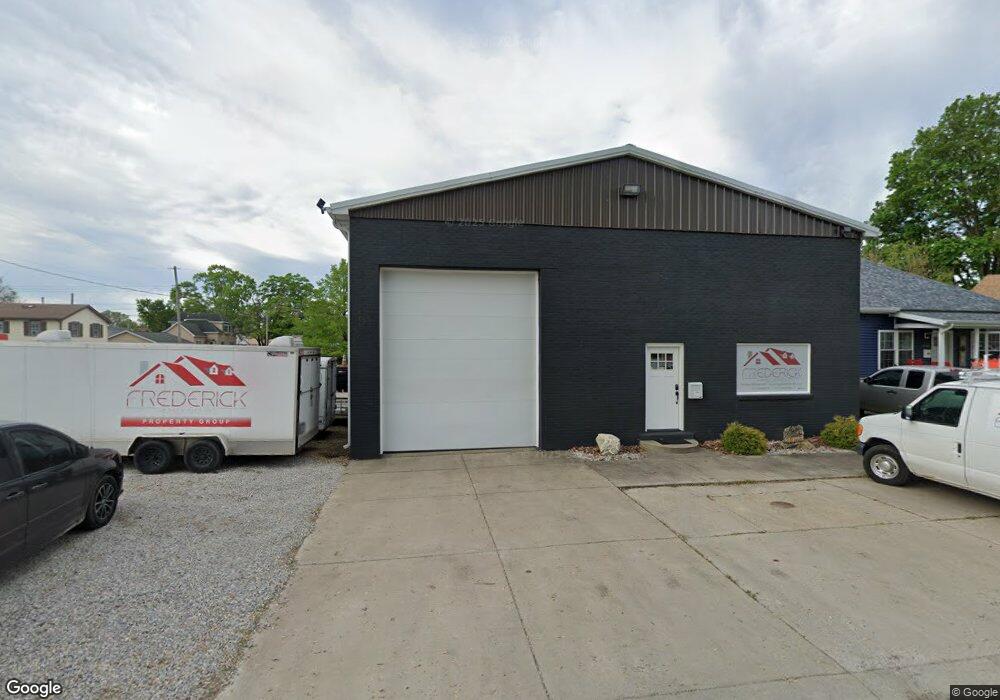 1301 Piatt Ave, Mattoon, IL 61938 - photo 1