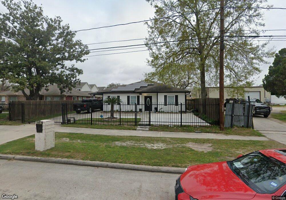 856 N Victory Dr, Houston, TX 77088 - photo 1