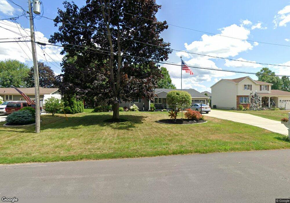 7319 Nickett Dr, North Tonawanda, NY 14120 - photo 1