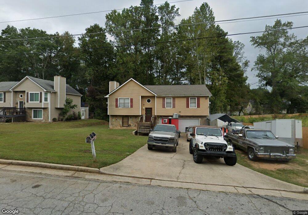 5966 Bretton Woods Dr, Lithonia, GA 30058 - photo 1